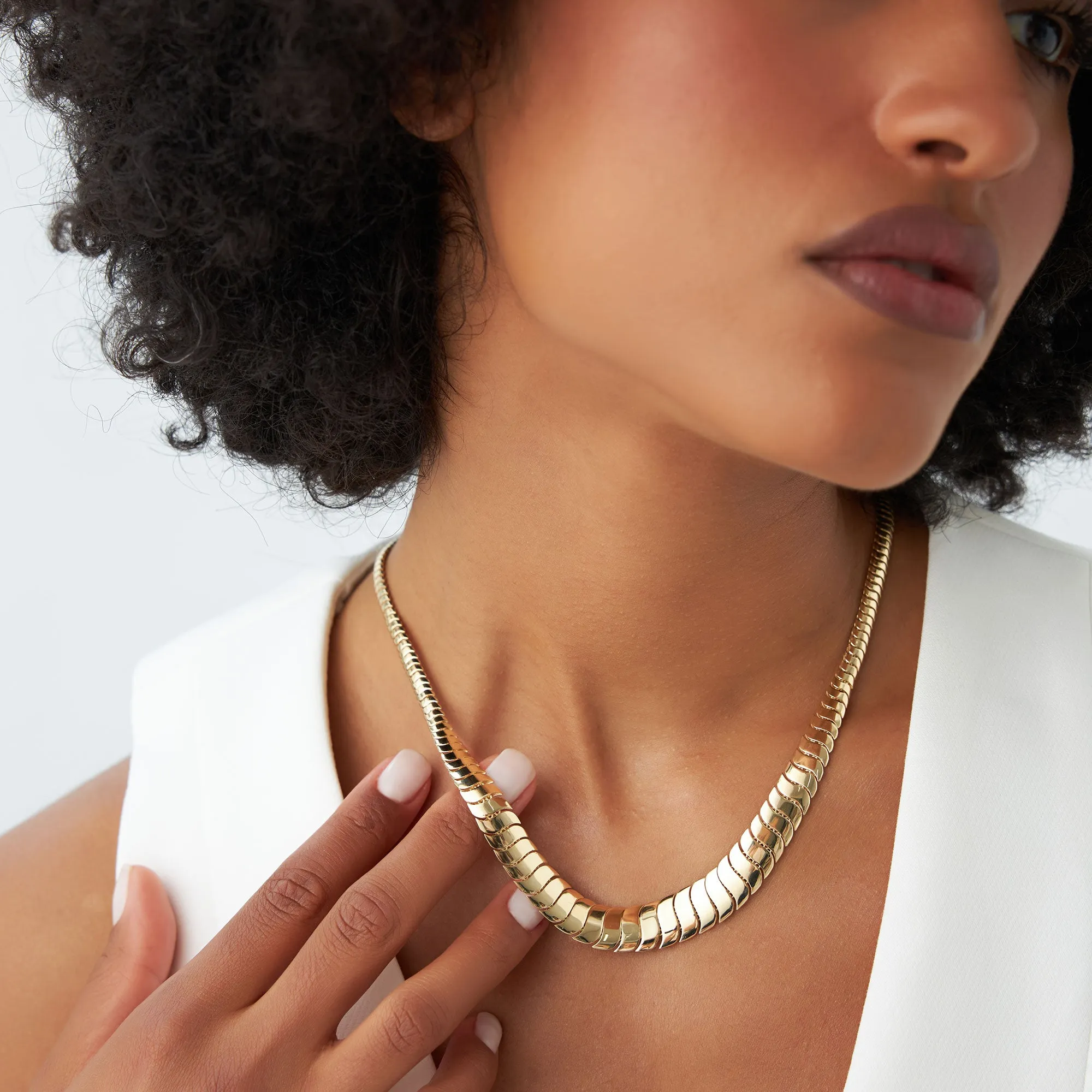14k 12 to 5MM Graduating Cobra Necklace