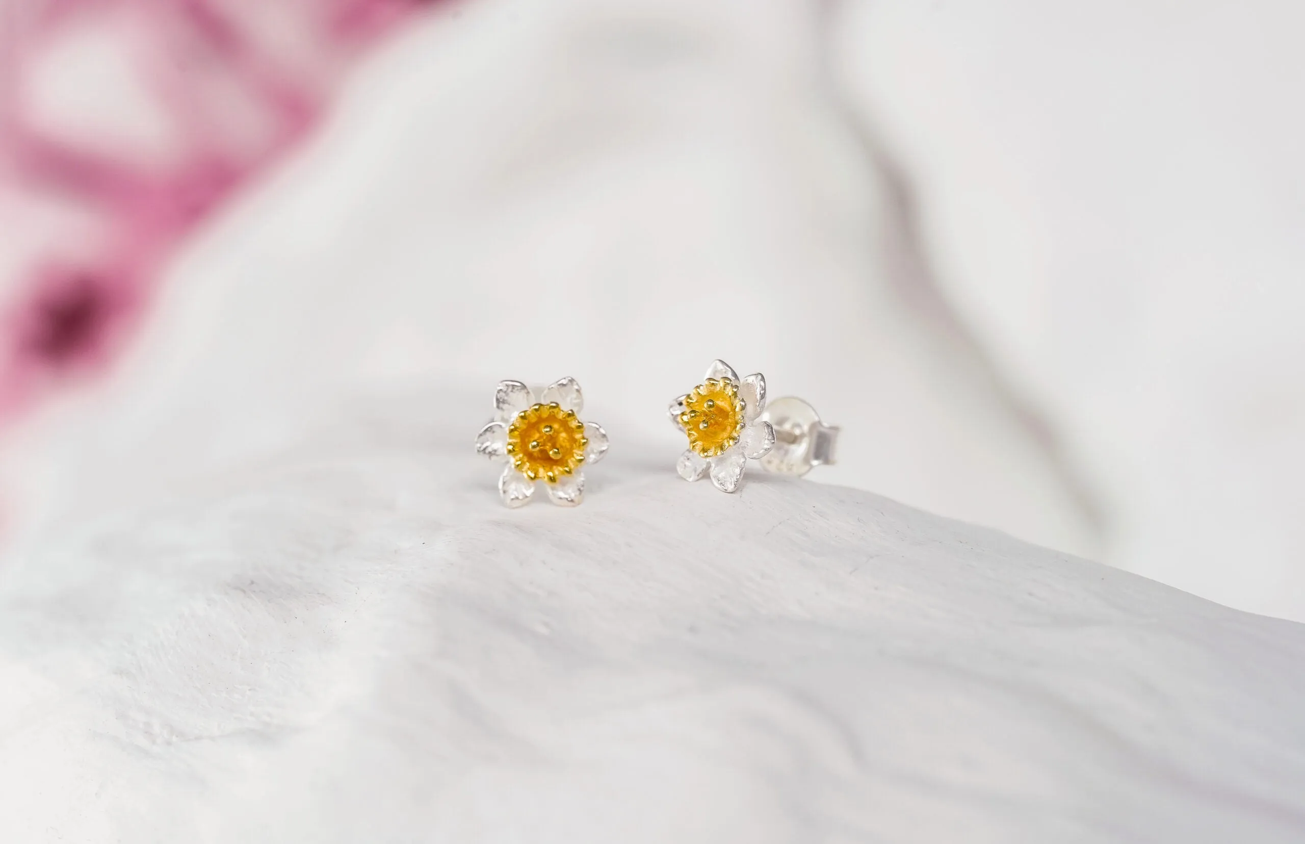 Banyan Mixed Metal Daffodil Stud Earrings