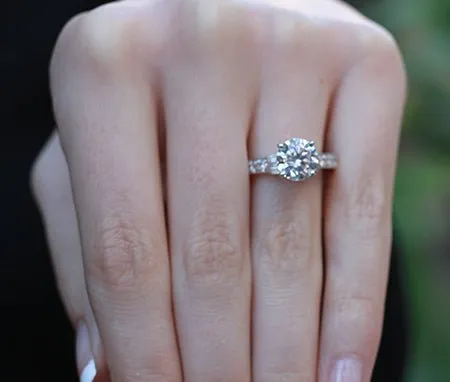 Daisy - Round Moissanite Engagement Ring