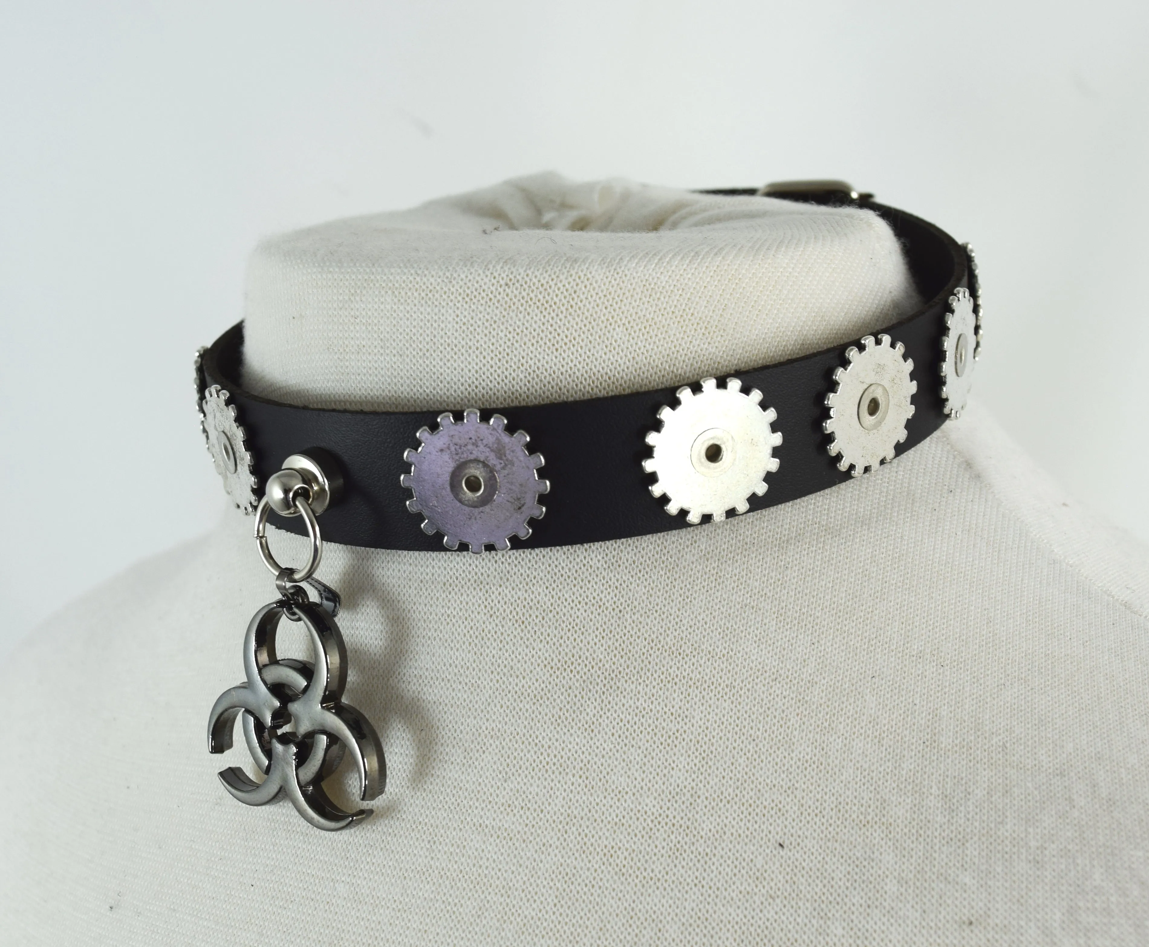 Gothic Steampunk Biohazard Charm cogwheel Studs Leather Choker Collar Necklace