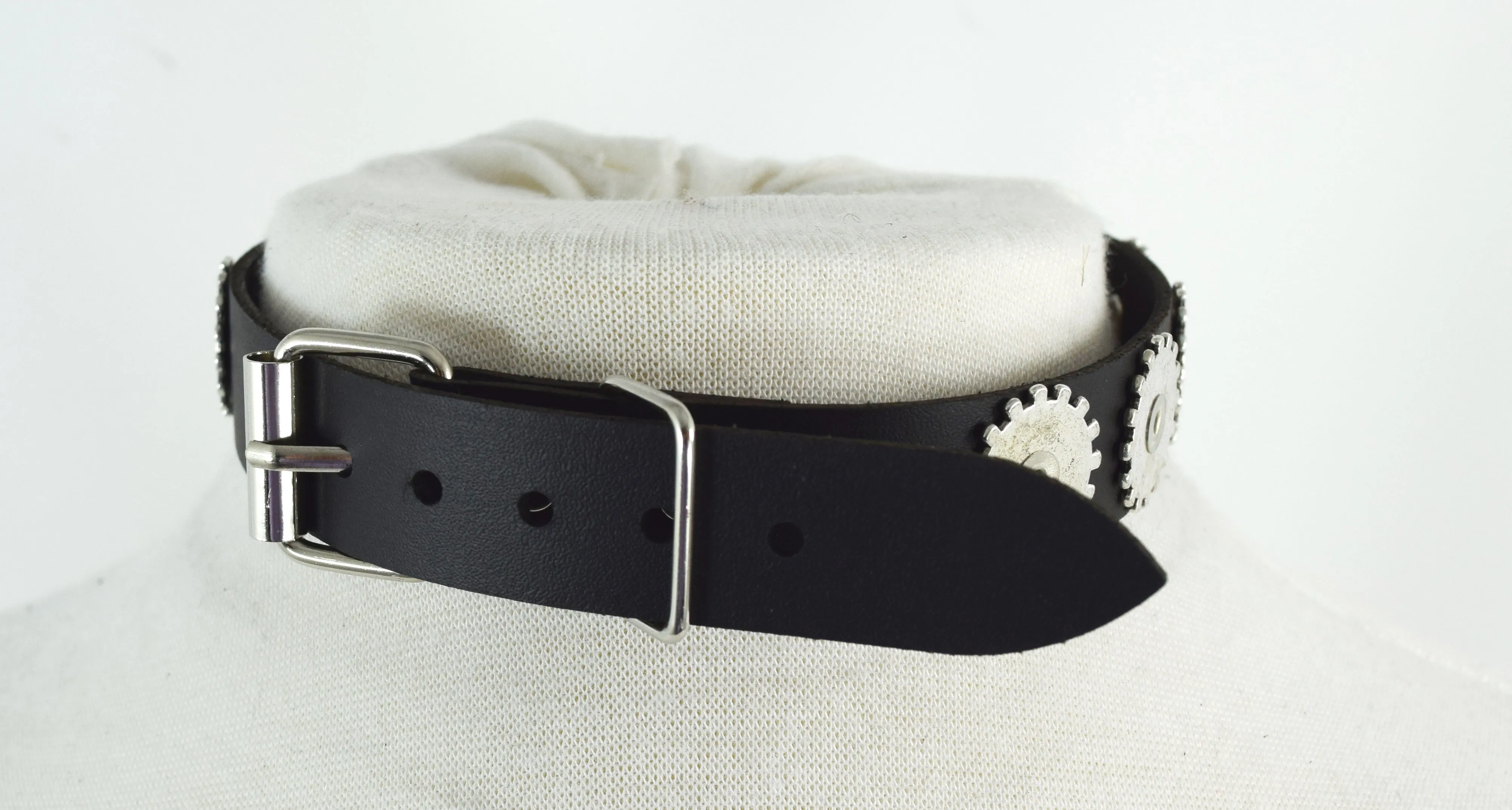 Gothic Steampunk Biohazard Charm cogwheel Studs Leather Choker Collar Necklace