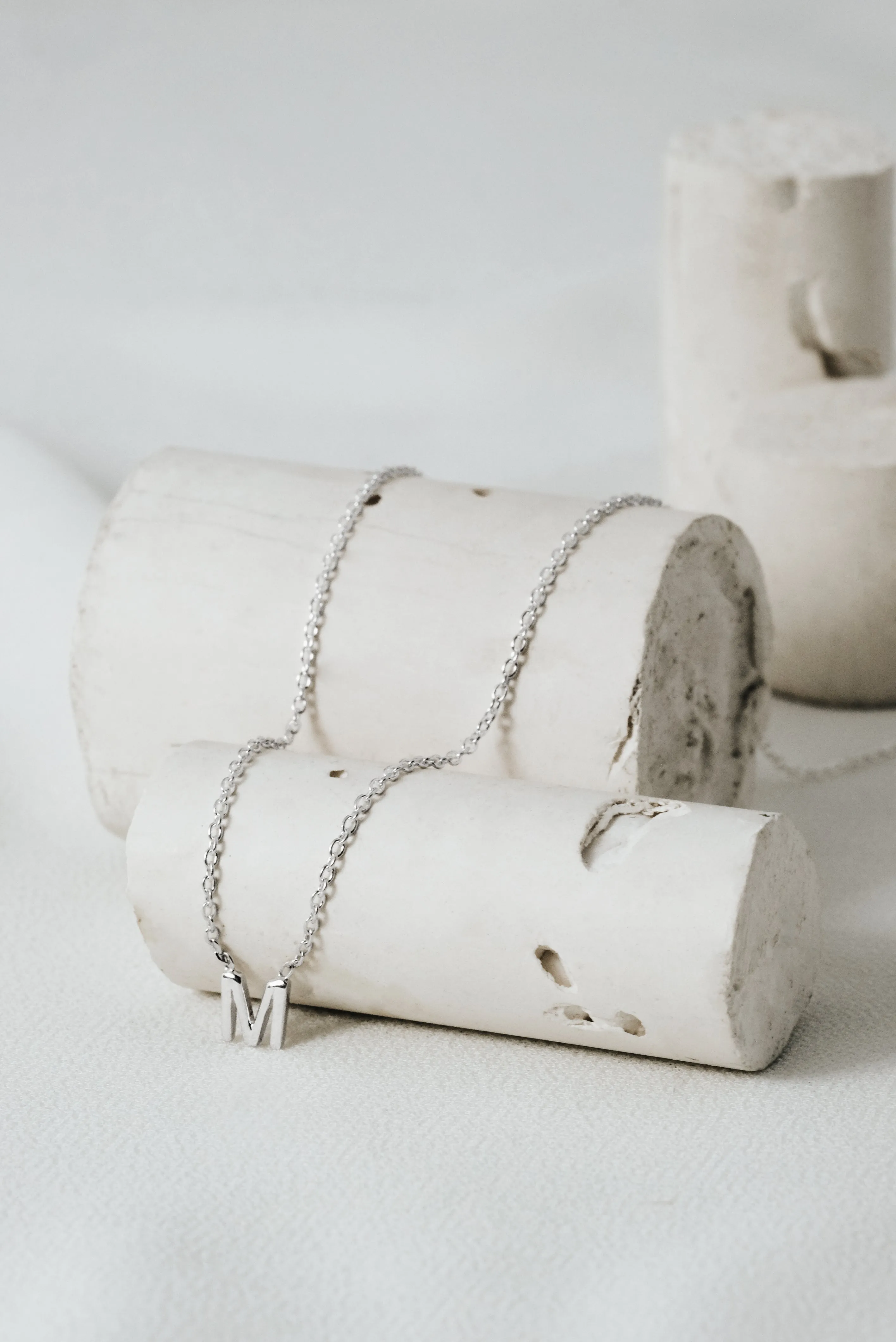 INITIAL NECKLACES SILVER/GOLD