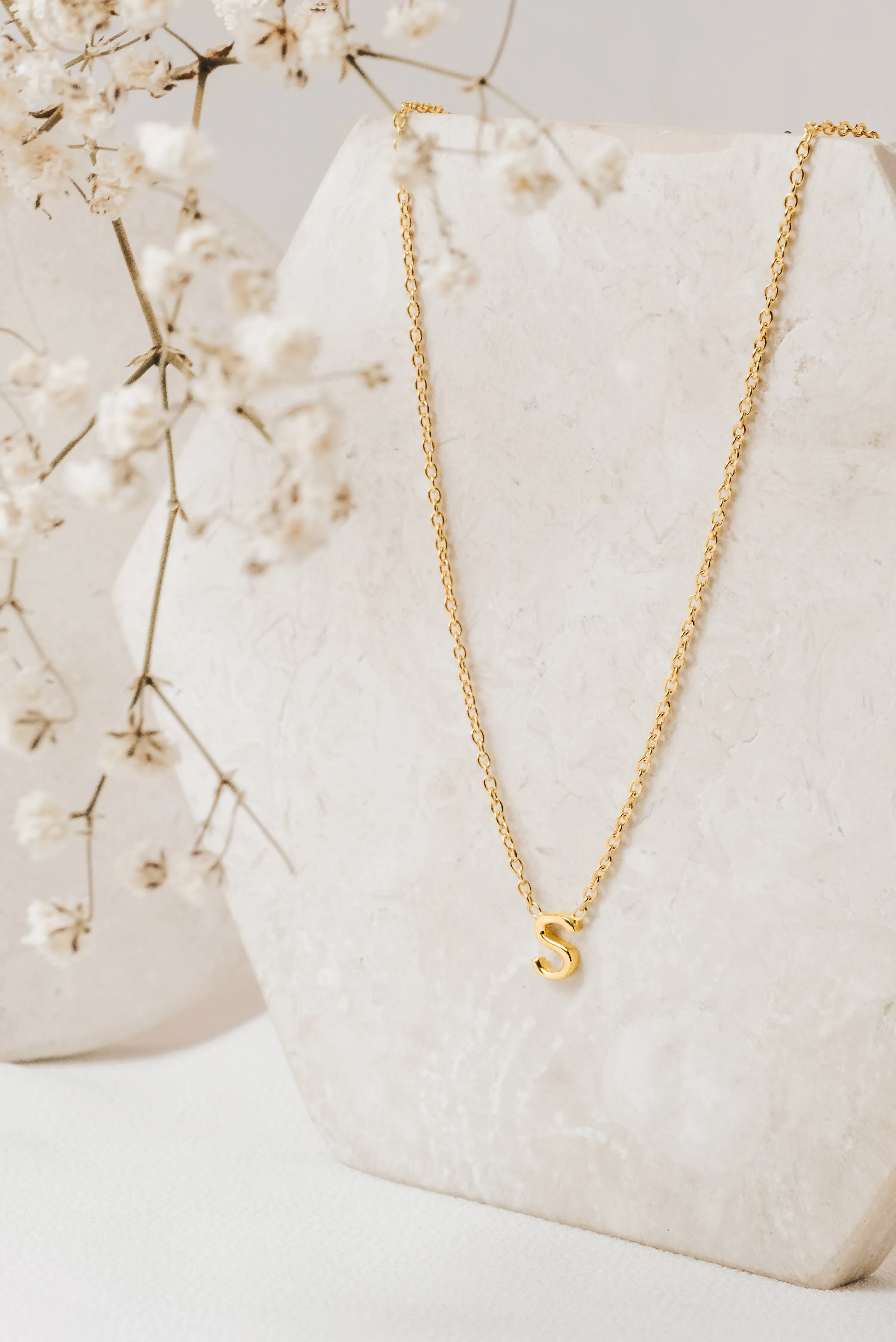 INITIAL NECKLACES SILVER/GOLD
