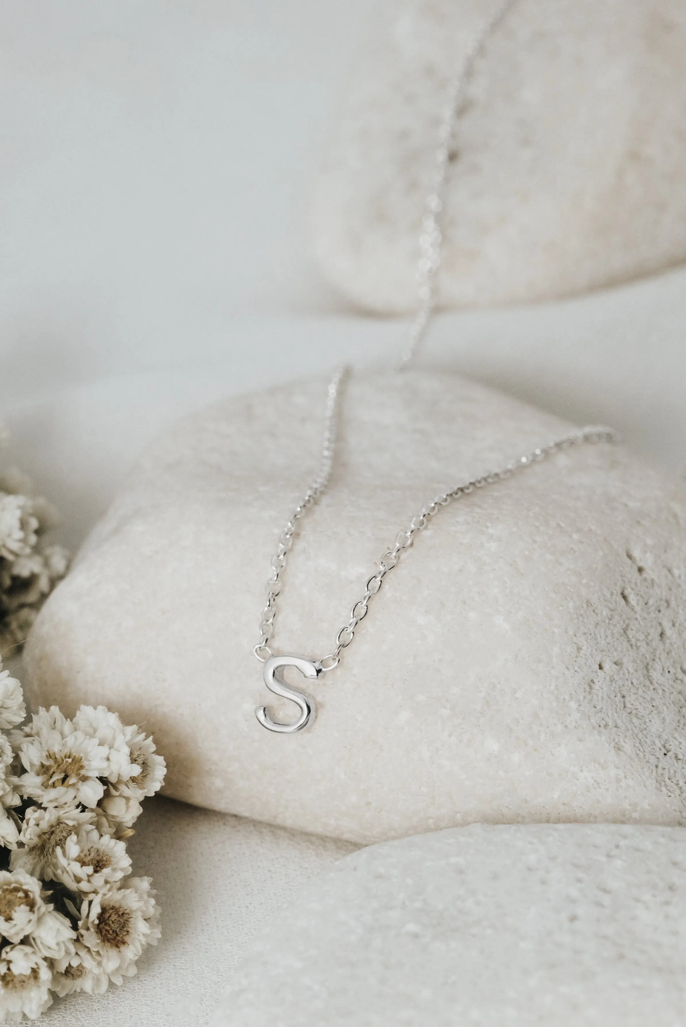 INITIAL NECKLACES SILVER/GOLD