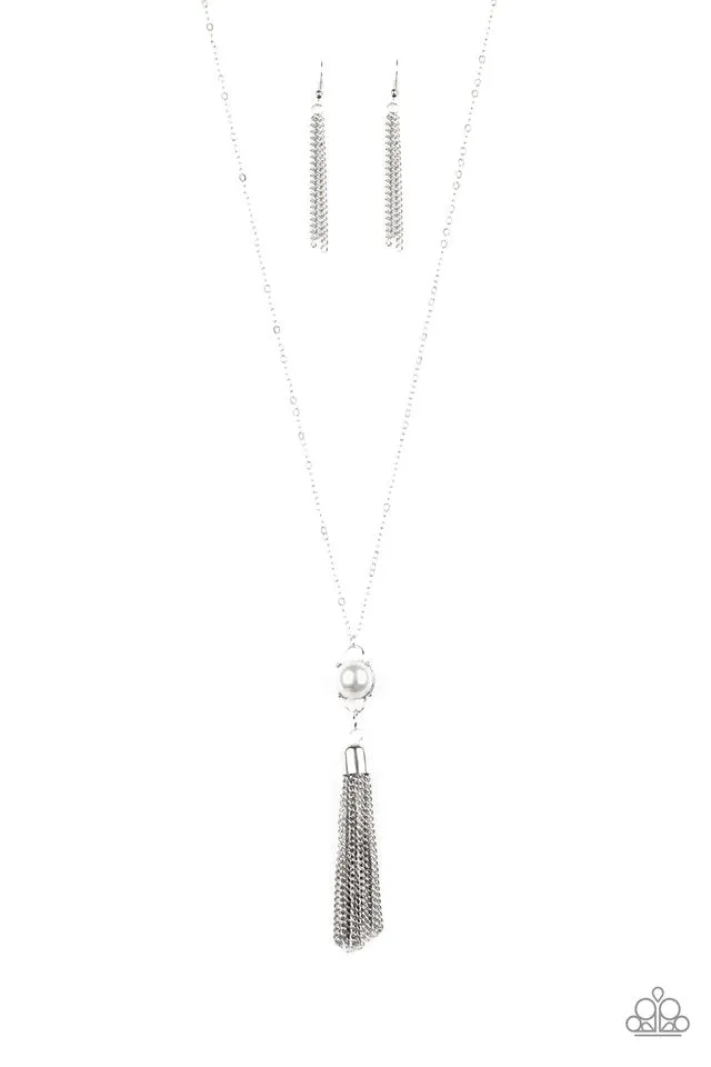 Paparazzi Necklace ~ Diva Dance Party - White
