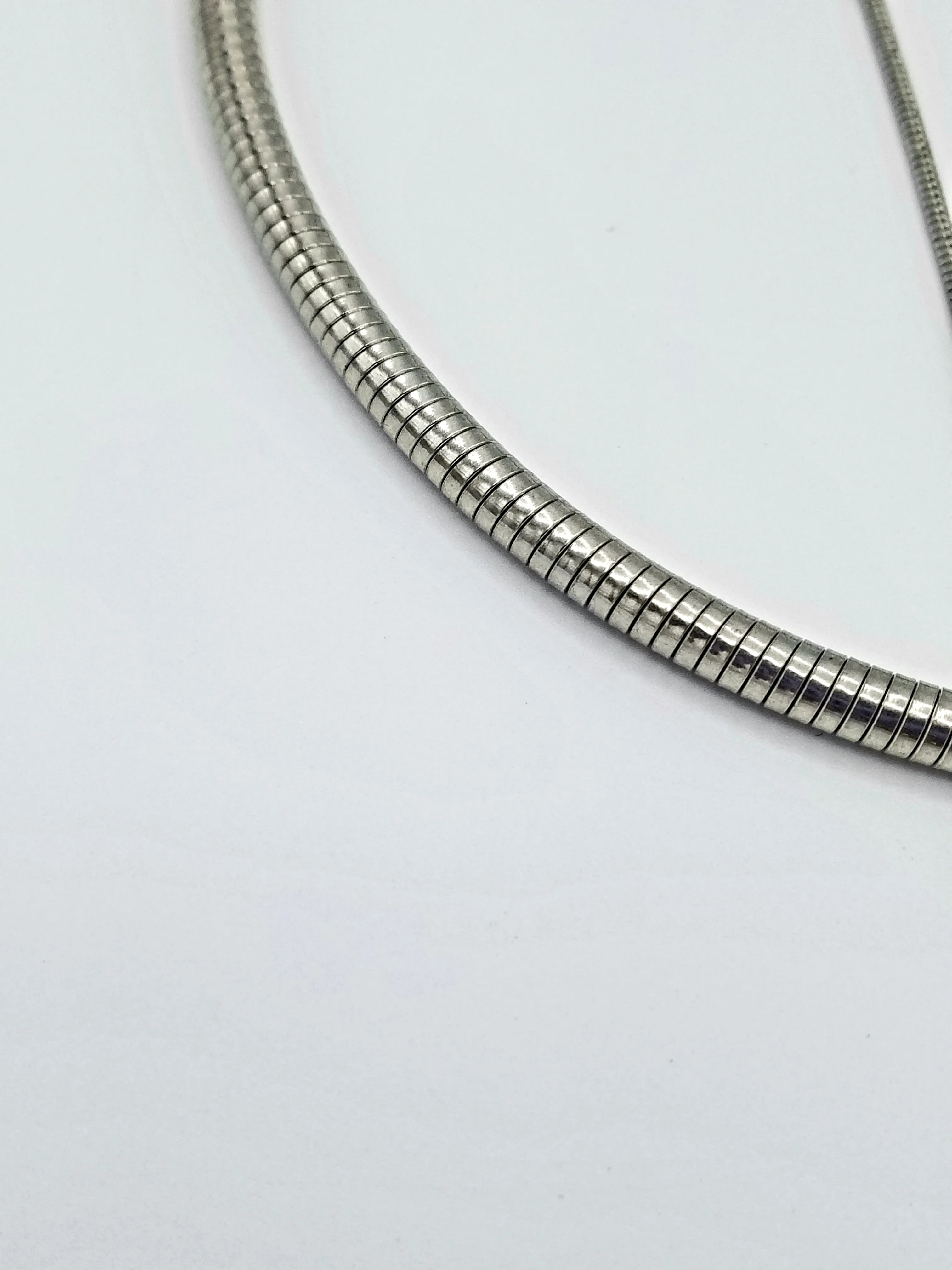Tri-Color Choker Necklace