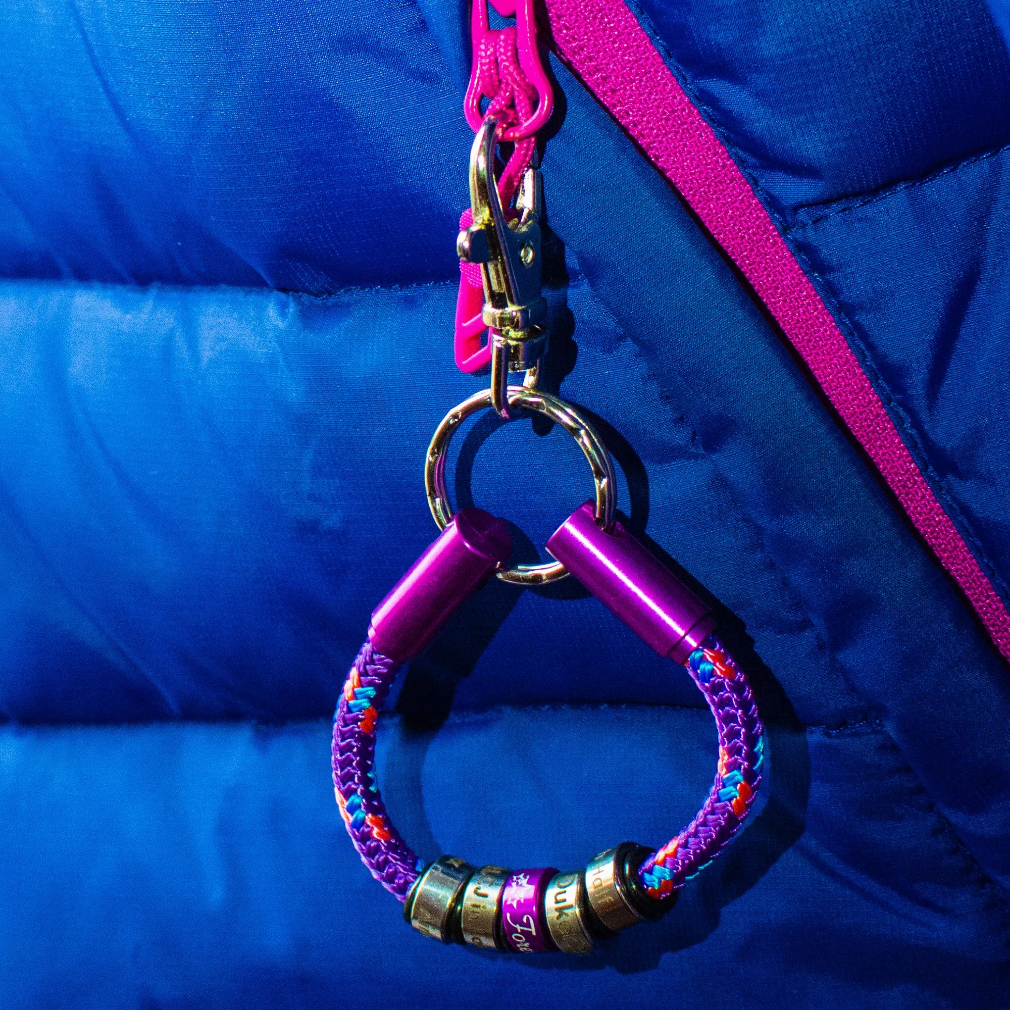 #WeRunTogether NOTCH Charm